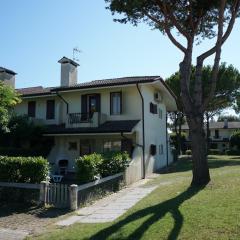 Relax in our charming villa with private garden
