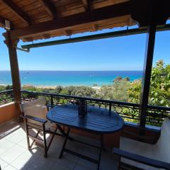 Papadatos Apts With Amazing View - 5mins from the beach