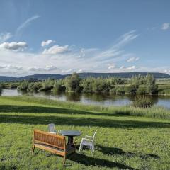 Schöne Wohnung, direkt an der Weser, mit Kaminofen