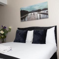 The Kyoto House - Four Spacious Cosy Bedrooms I Netflix & Large Rooms