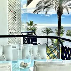 MI CAPRICHO 3-5 BEACHFRONT- Apartment with sea views in Costa del Sol