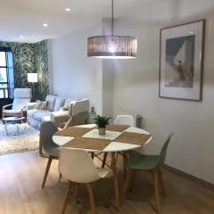 La plaza de llanes, Plaza Parres Sobrino, 6