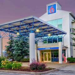 Motel 6-Burlington, ON - Toronto West - Oakville