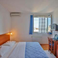 Rooms in Novalja with air conditioning, WiFi 3764-7