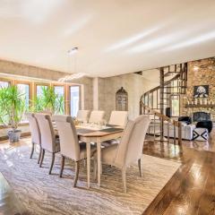 Stunning Solon Getaway about 20 Mi to Cleveland!