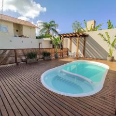 027 - Residencial com Piscina e Jacuzzi em Bombas