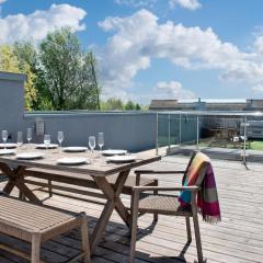Roof terrace lakeside with access into Spa on a nature reserve Water Garden 9 WG9