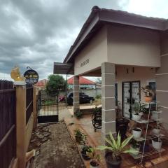 Kia Homestay Paket Satu Rumah, hubungi pemilik untuk nego