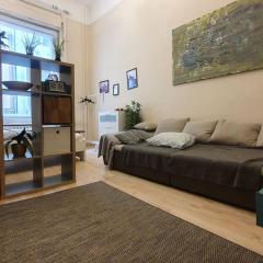 Wesseleny Apartment near Synagogue with AC AFTER RENOVATION