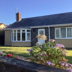 Bungalow by the beach sleeps 6 Snowdonia Wales