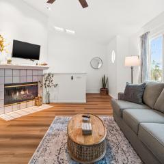 Life on the Point Clean & comfy townhome in central location - two balconies, washer/dryer