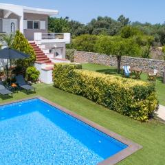 Villa Morea With Pool Near Chania City