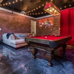 VNC BNB King beds, pool table, fire pit, arcade, xbox