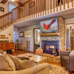 Cozy Cabin with Mountain Views Near SkyLift Park!