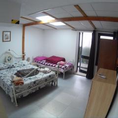 Central private flat by old town, shops, restaurants