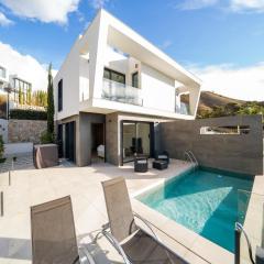 Premium villa in Finestrat with private pool