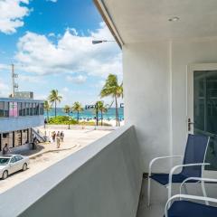 The Purple Pelican Beachfront with Ocean Balcony Unit 4