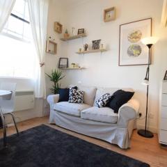 Stylish Studio Apartment Camden