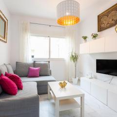 Holidays2Malaga Carrera Capuchinos Free parking Aircon Downtown