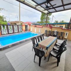 HOMESTAY EPOH MANJOI WITH PRIVATE POOL AND JACUZZI