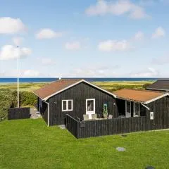 Lovely Home In Løgstør With Kitchen
