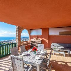 Stunning Apartment In Benalmádena