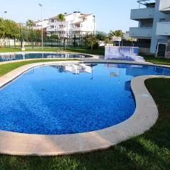 Denia Beach Apartment Jardín privado y piscina