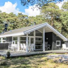 3 Bedroom Stunning Home In Nexø
