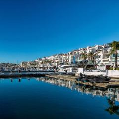 Lovely one bedroom by the beach in Puerto Banus