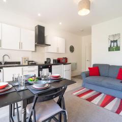 Ruby Suite Moseley Mews by StayStaycations