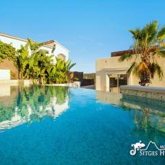 Stunning Villa Ibizenca with private pool in Sitges