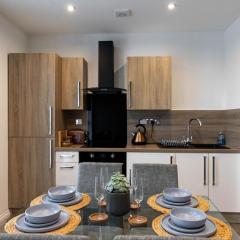 Stylish Jewellery Quarter Apartment Sleeps 6