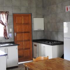 ZUCH Accommodation at Pafuri Self Catering - Guest Apartment