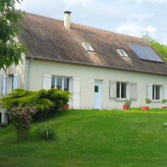 Gîte Saint-Jean-de-la-Motte, 6 pièces, 15 personnes - FR-1-410-223