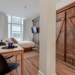 Initial / La cabine / Québec