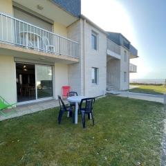 Appartement à 50m plage avec terrasse et jardin - FR-1-361-14