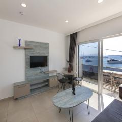 Seafront Flat with Excellent Sea View in Bodrum