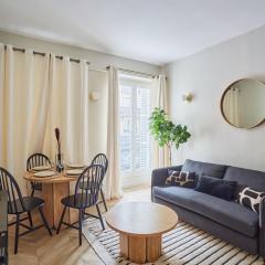 Apartment Notre Dame de Paris by Studio prestige