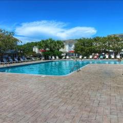 611 The Havens Condo