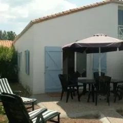 Maison Vendéenne avec Piscine Proche de la Plage et Commerces, Animaux Acceptés sur Demande - FR-1-476-28