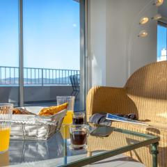 2 Pièces avec Balcon et Terrasse - Plage à 50m - Clim, WiFi, Parking - FR-1-466A-17