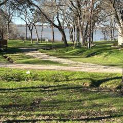 Homey Country Lake Tawakoni House