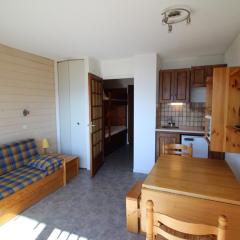 Appartement Auris, 1 pièce, 3 personnes - FR-1-297-35