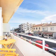 Beautiful Apartment In Saint Cyprien Plage With House A Mountain View