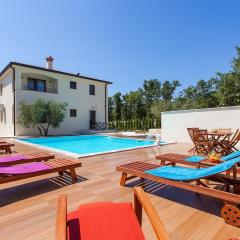 Villa Birikina apartments with pool