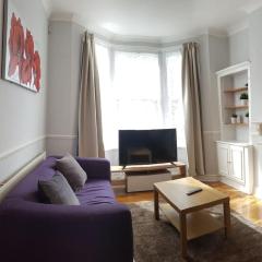 London. Gorgeous 2 bed flat near Olympic Park.