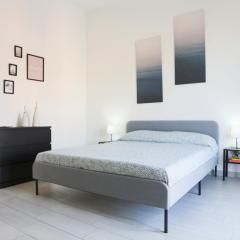 Bright & Central Apartment near the station