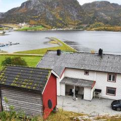8 person holiday home in Snillfjord-By Traum