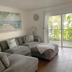 Beautiful Bright & Sparkling 2Bed 1Bath Beach Retreat - Unit 212