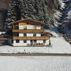 Apartment Sonnigs Platzl by Interhome